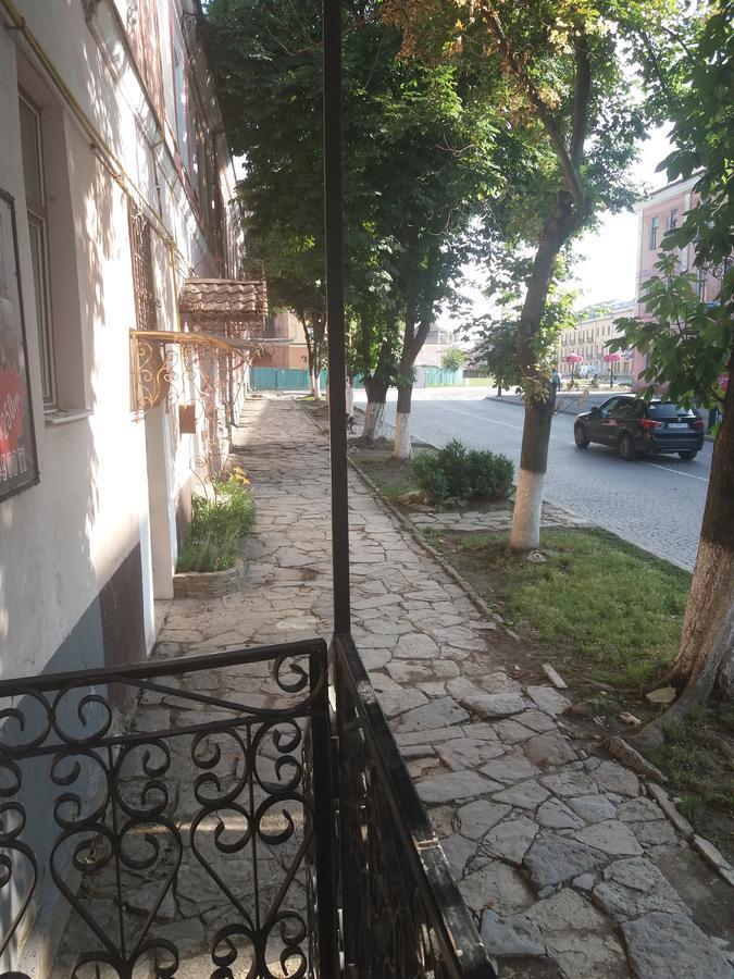 Уютные Апартаменты В Самом Сердце Старого Города Kamianets-Podilskyi Exterior photo